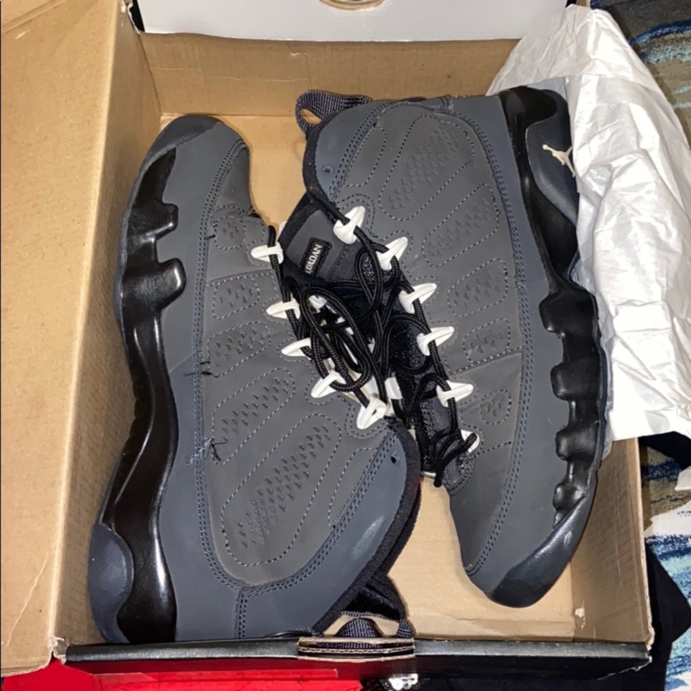 Air Jordan 9